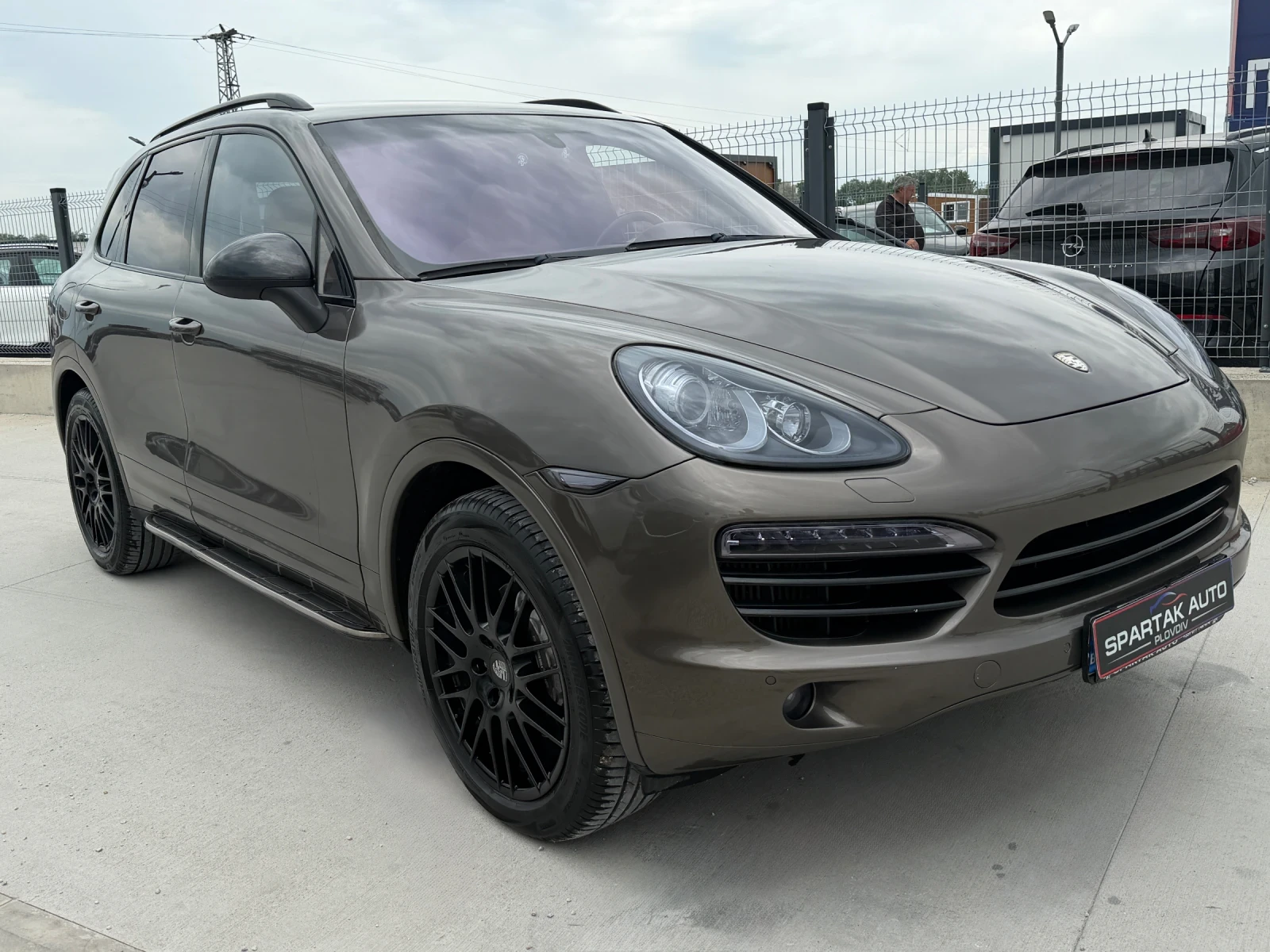 Porsche Cayenne 3.0D* 2013г* 217.000КМ* FULL MAX* Сервизна История, снимка 3 - Автомобили и джипове - 54512660