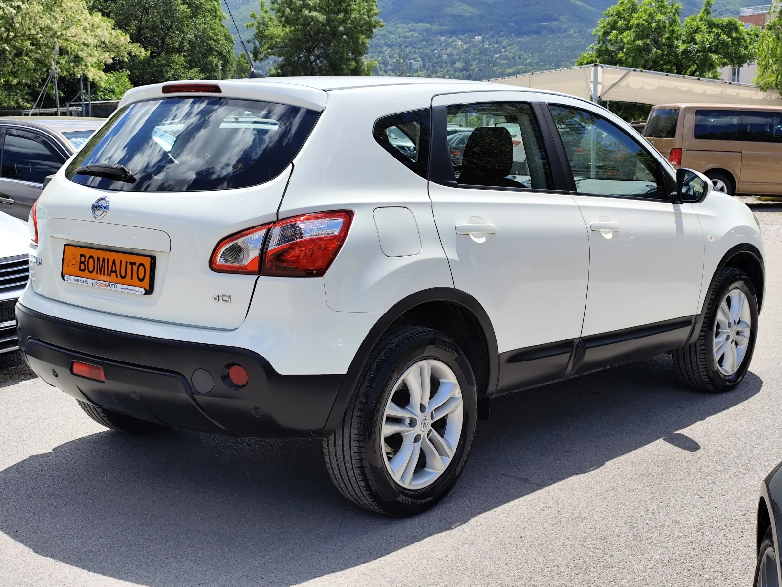 Nissan Qashqai 1.5DCi* EURO 5B* KLIMA* , снимка 4 - Автомобили и джипове - 54710885