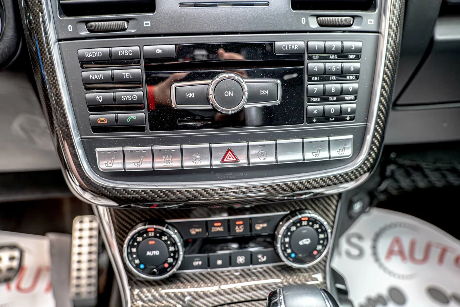 Mercedes-Benz G 500 4x4?/Designo/Carbon/Harman Kardon/Обдухване/Камера, снимка 11 - Автомобили и джипове - 54717843