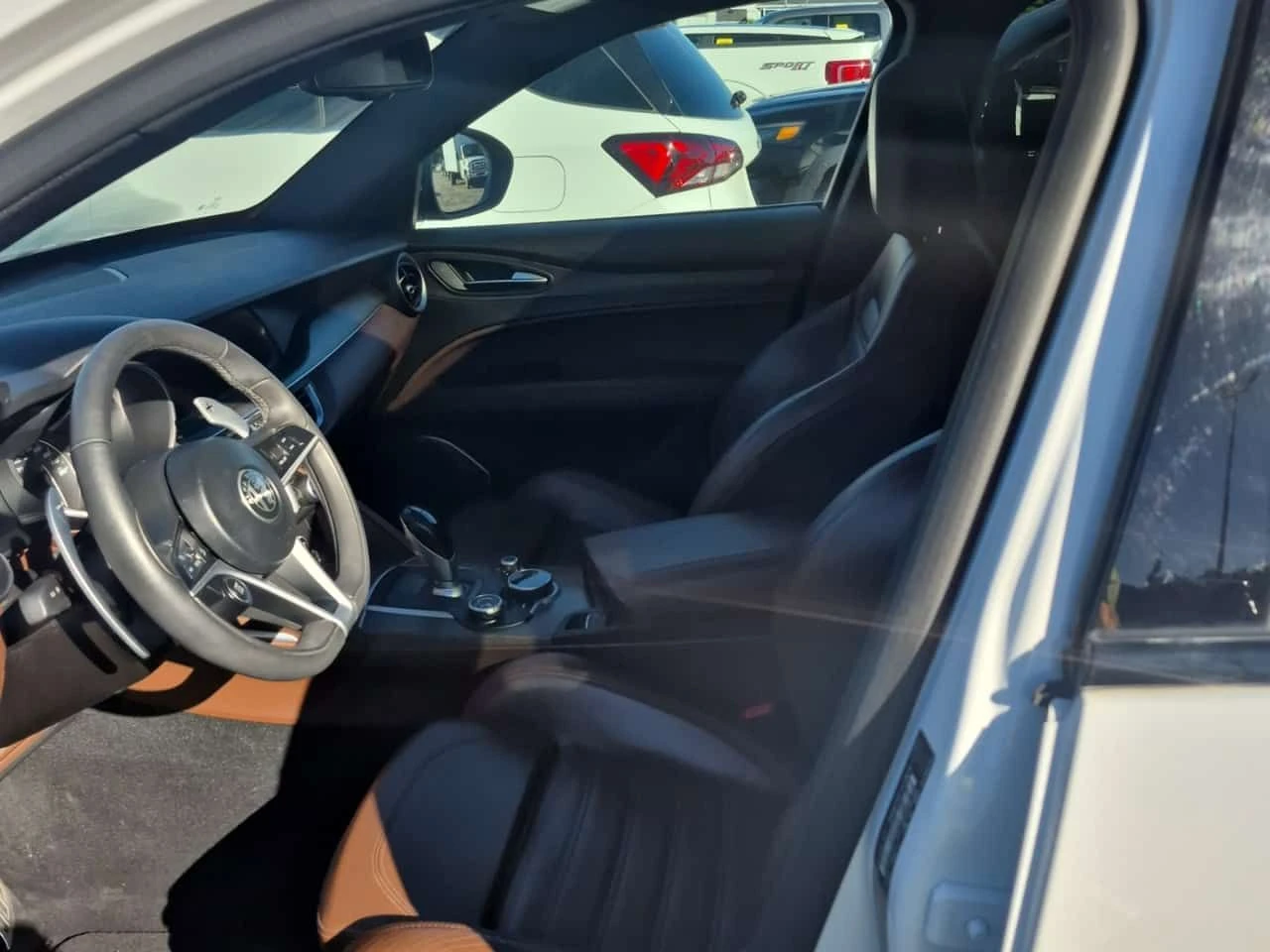 Alfa Romeo Stelvio * TI SPORT * АВТОКРЕДИТ БЕЗ ПЪРВОНАЧАЛНА ВНОСКА* *, снимка 5 - Автомобили и джипове - 54920684