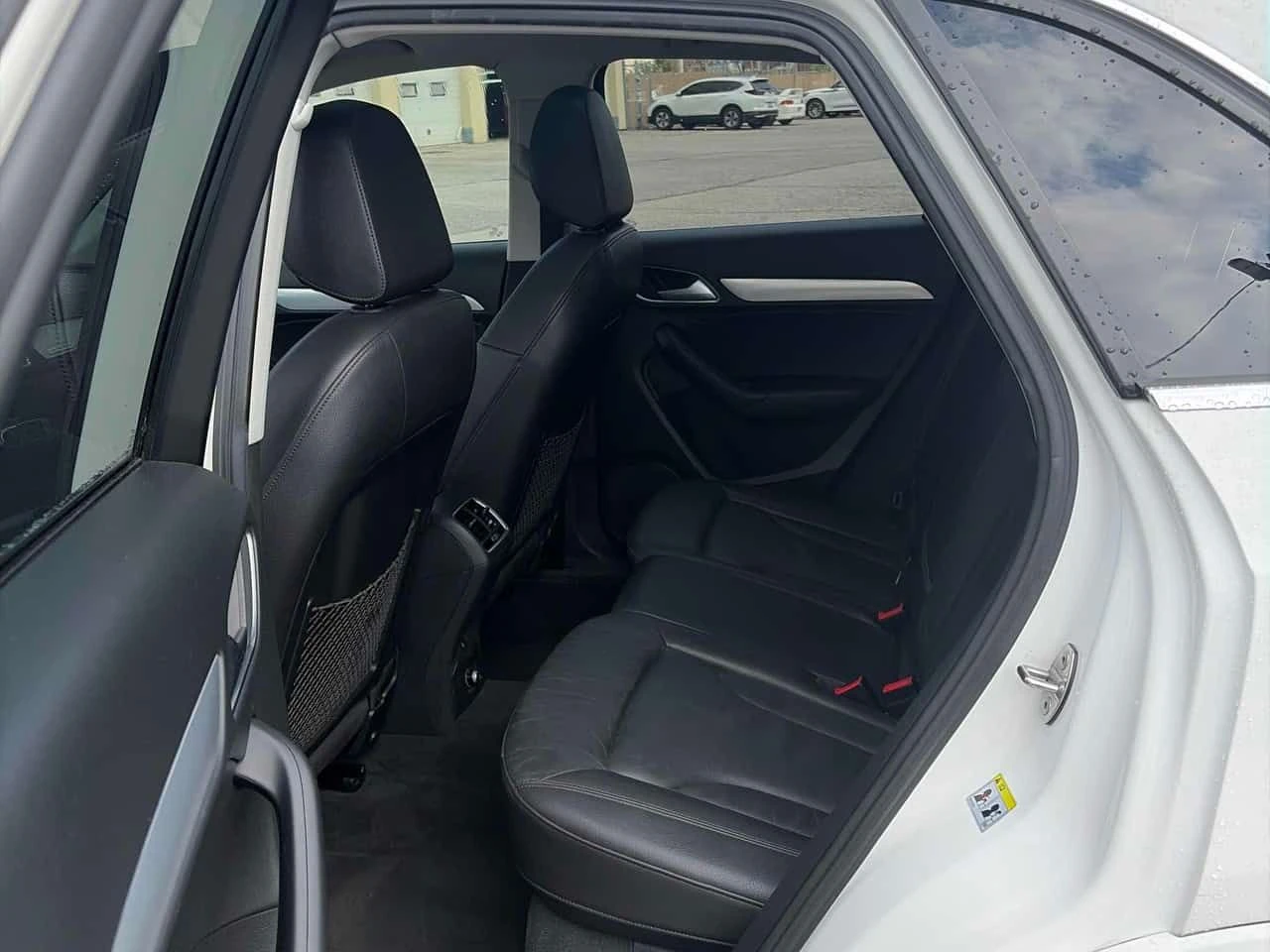 Audi Q3 * Progressiv * CARFAX * ЦЕНА ДО БГ, снимка 10 - Автомобили и джипове - 55060883