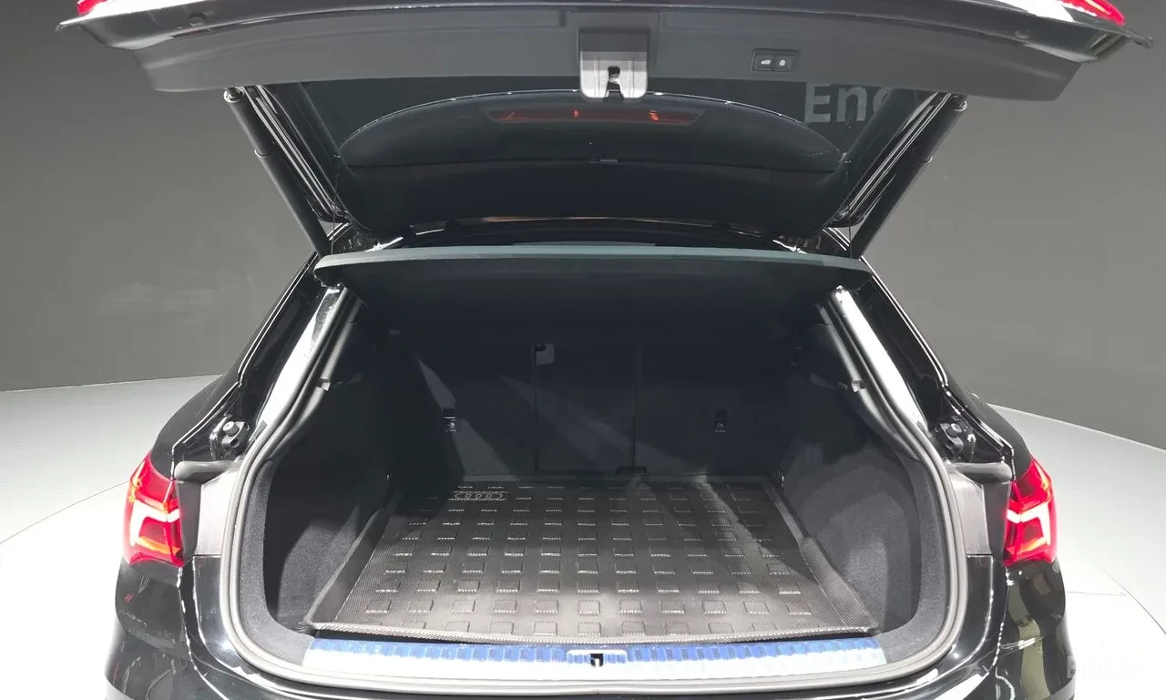 Audi Q3 Sportback 35 TDI Premium SPORT* PANO, снимка 15 - Автомобили и джипове - 55560257