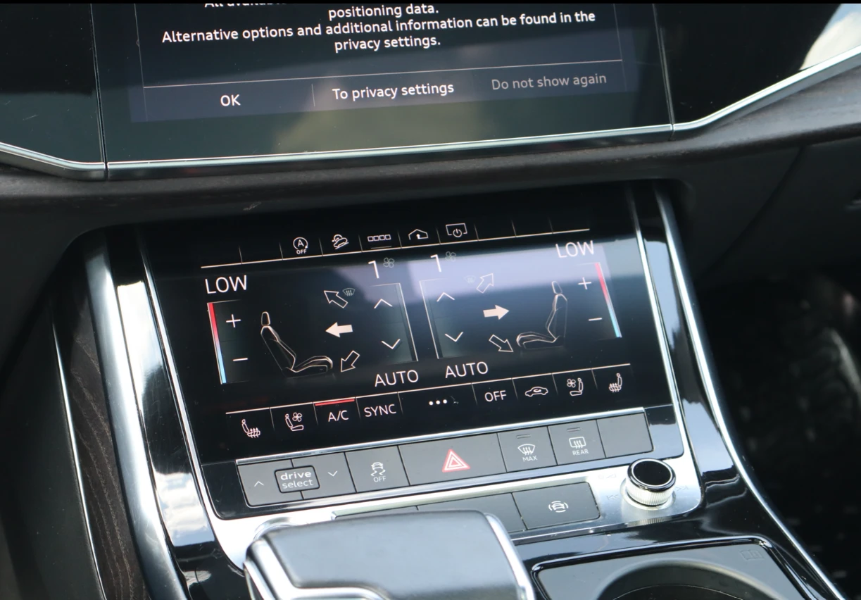 Audi Q7 S-LINE * 2ключа * Дистроник * , снимка 12 - Автомобили и джипове - 56113807