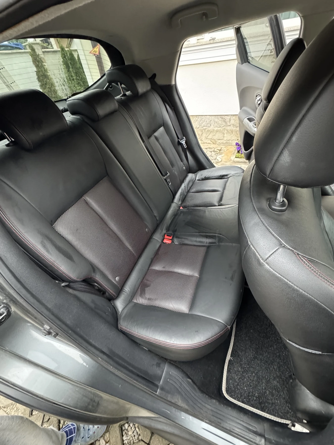 Nissan Juke, снимка 6 - Автомобили и джипове - 56465504