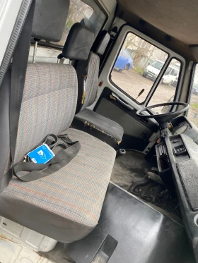 Mercedes-Benz 310 310 продава се цял бракуван, снимка 4