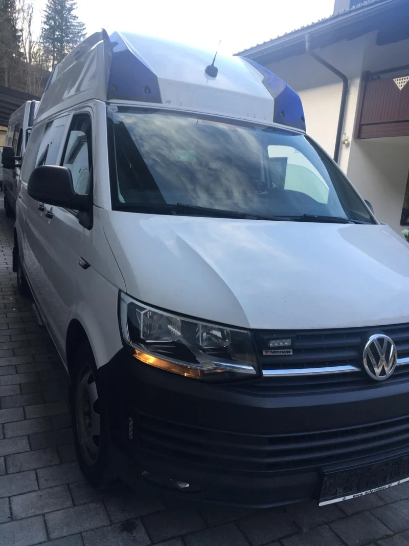 VW T6 Линейка, снимка 3 - Бусове и автобуси - 48611789