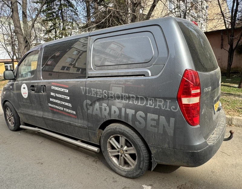 Hyundai H1 2.5 ТDI* 170 p.s* 6 места, снимка 5 - Бусове и автобуси - 49471242