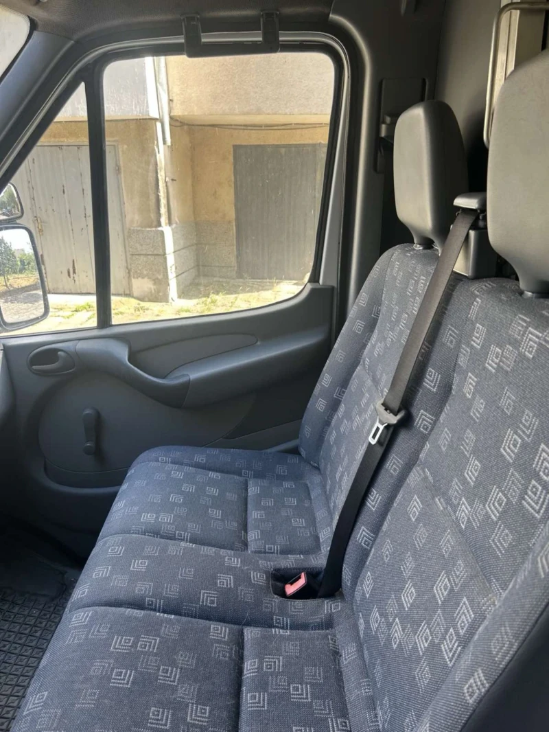 Mercedes-Benz Sprinter 211 Висока база, снимка 9 - Бусове и автобуси - 52344812