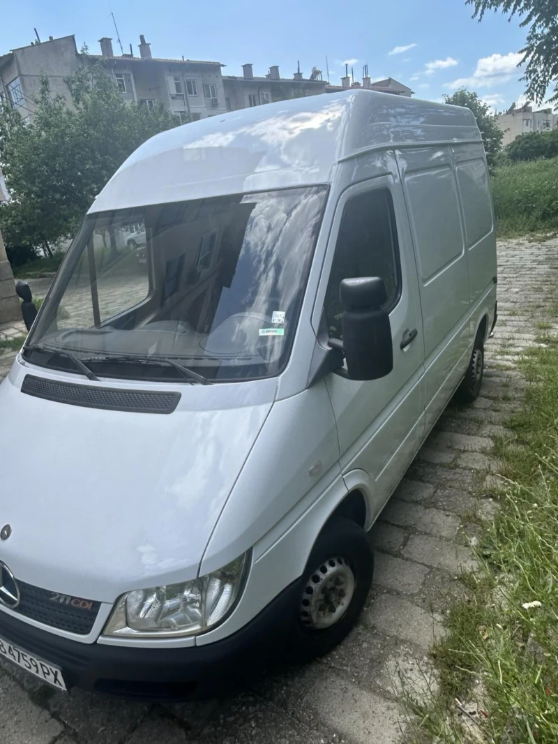 Mercedes-Benz Sprinter 211 Висока база, снимка 2 - Бусове и автобуси - 52344812