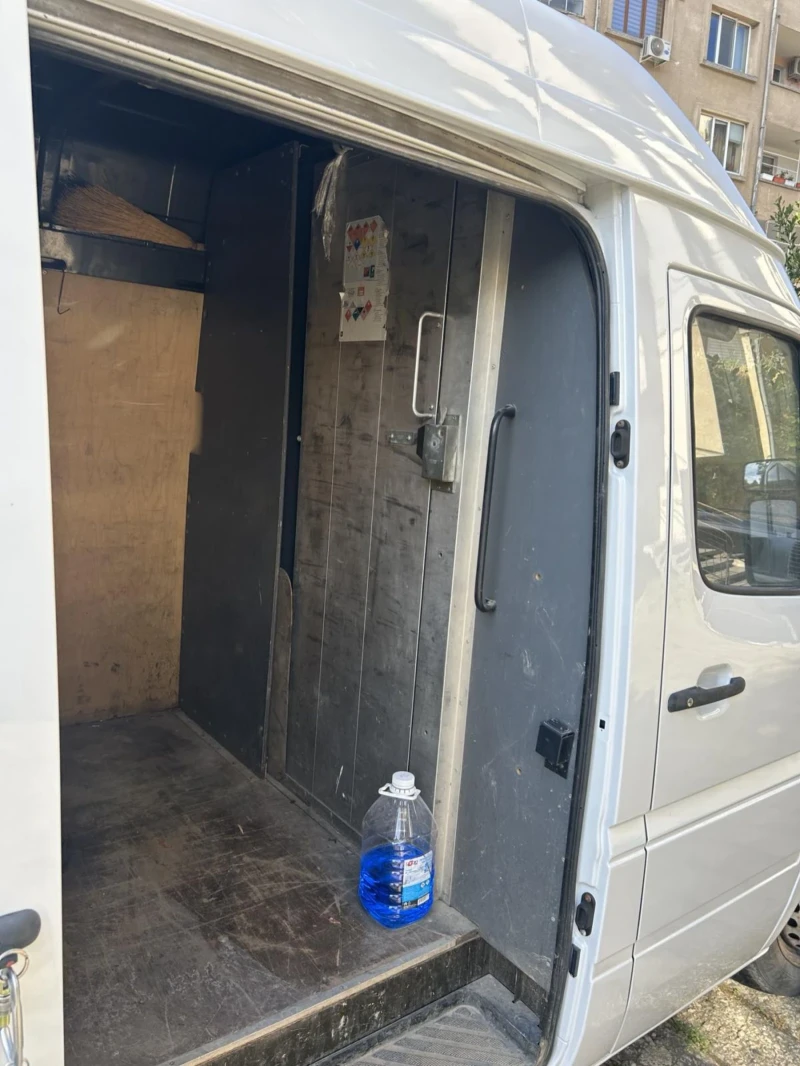 Mercedes-Benz Sprinter 211 Висока база, снимка 11 - Бусове и автобуси - 52344812