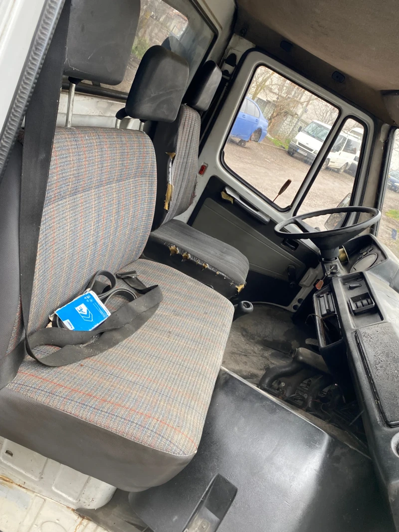 Mercedes-Benz 310 310 продава се цял бракуван, снимка 4 - Бусове и автобуси - 53506360