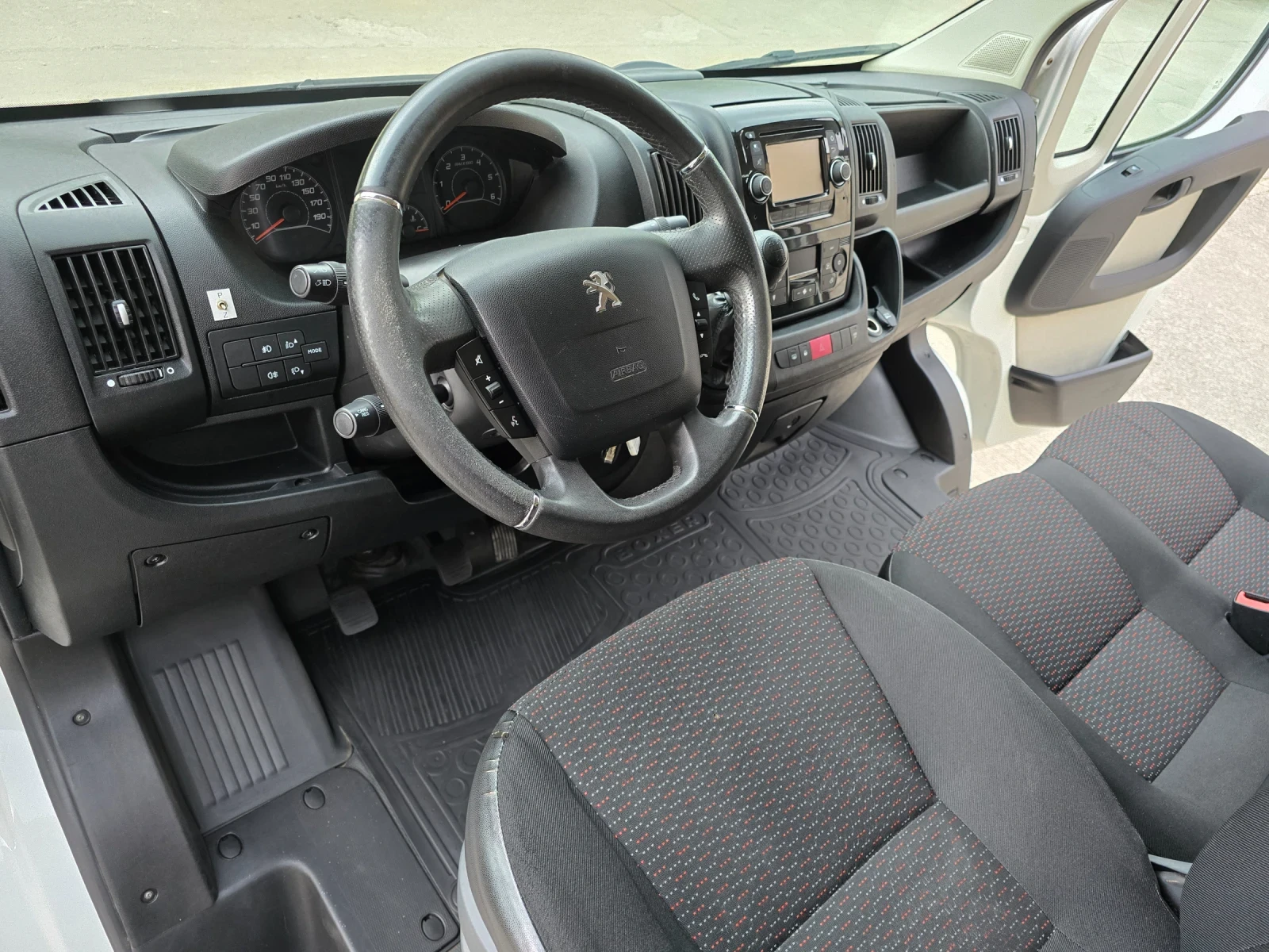 Peugeot Boxer 330 2.2 HDI L1H1 Premiere  - изображение 7