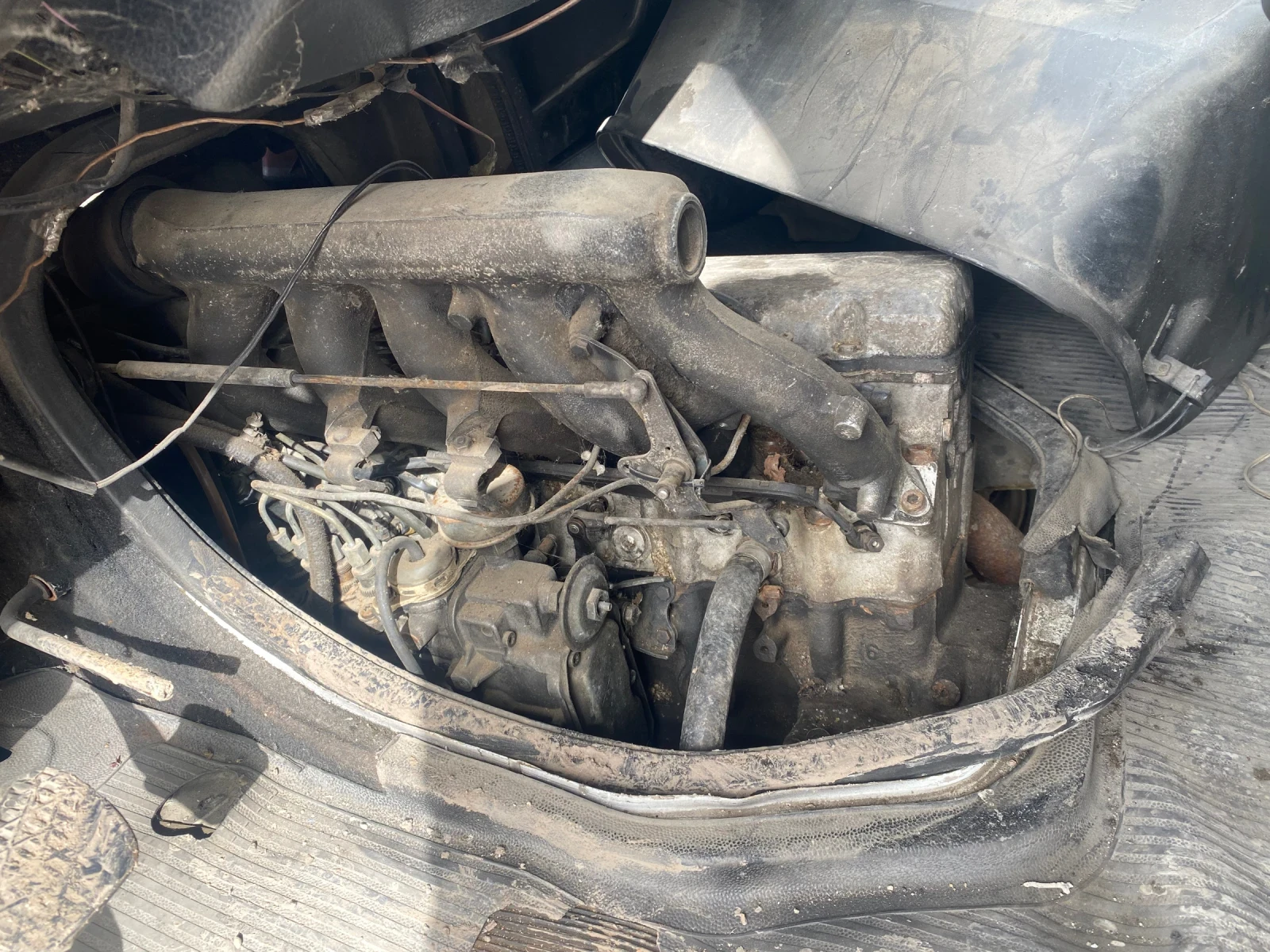 Mercedes-Benz 310 310 продава се цял бракуван - изображение 9