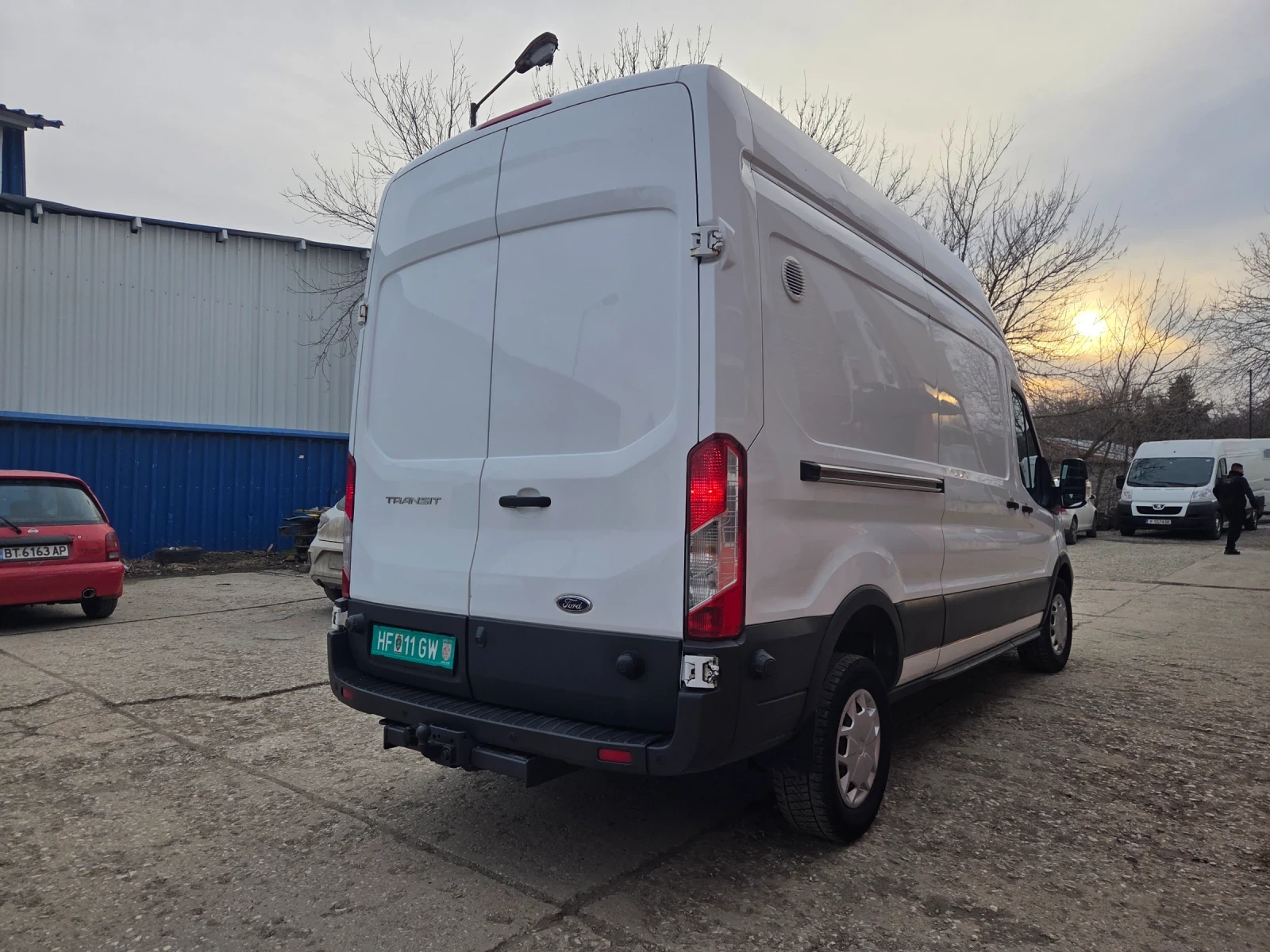 Ford Transit 2.0 - изображение 4