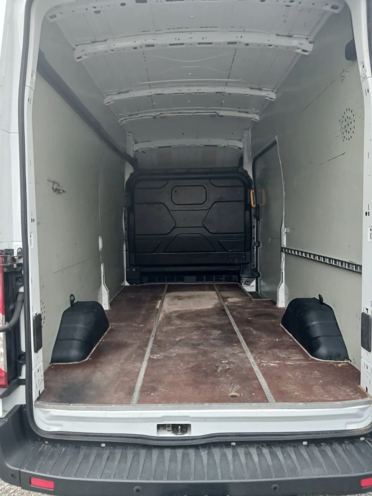 Ford Transit 2.0 - изображение 6