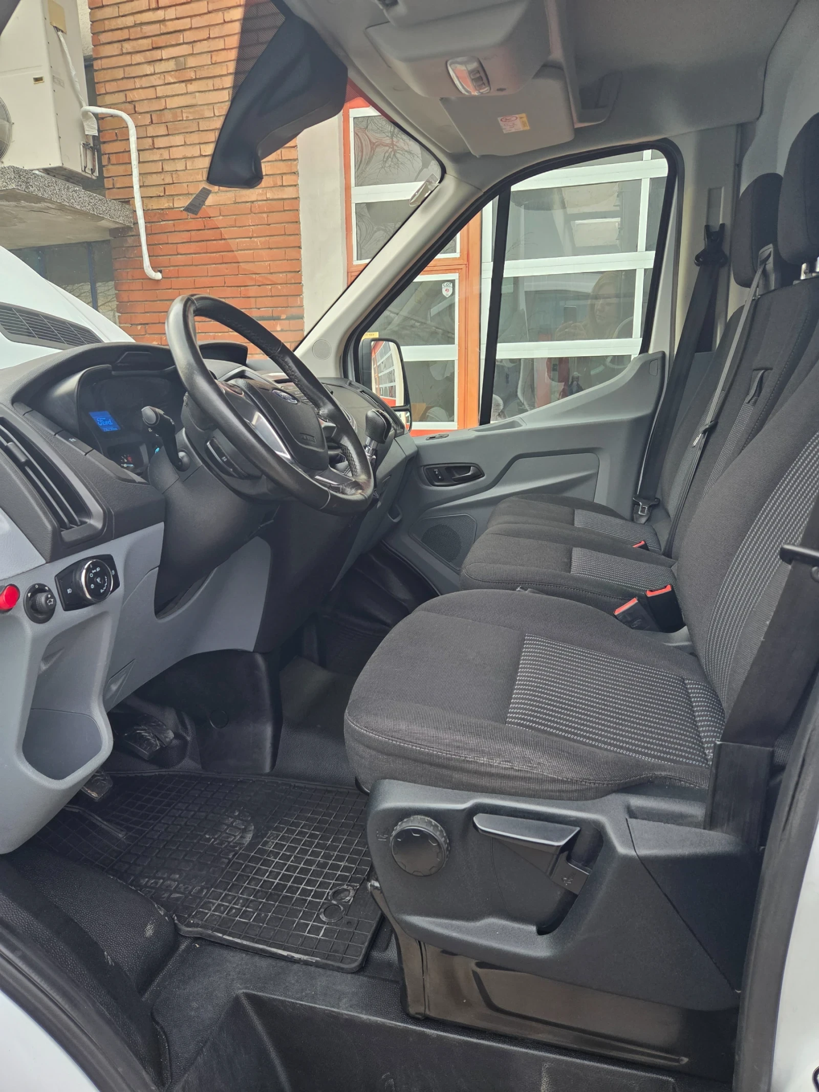 Ford Transit 2.0 - изображение 8