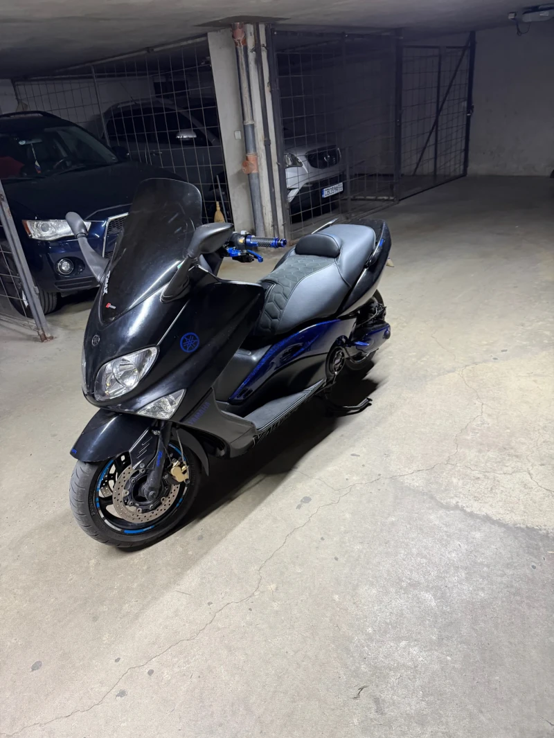 Yamaha T-max