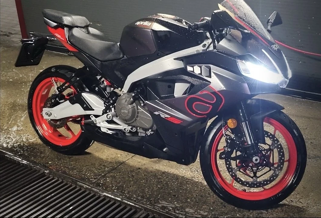 Aprilia Rs 457