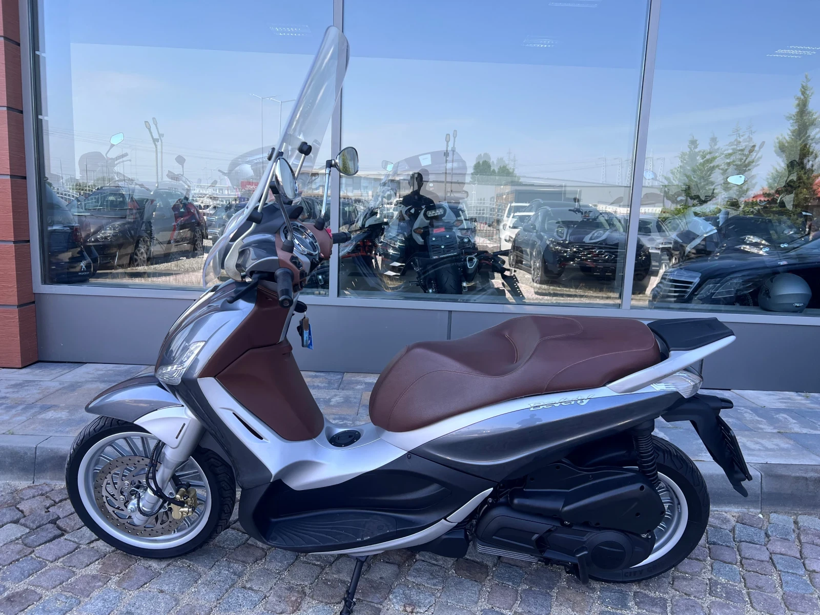 Piaggio Beverly 300i, снимка 4 - Мотоциклети и мототехника - 54823330