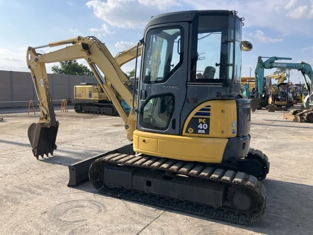 Багер Komatsu PC40MR / КАБИНА / КАТО НОВ / ОЧАКВАН ВНОС !, снимка 4 - Индустриална техника - 55832707