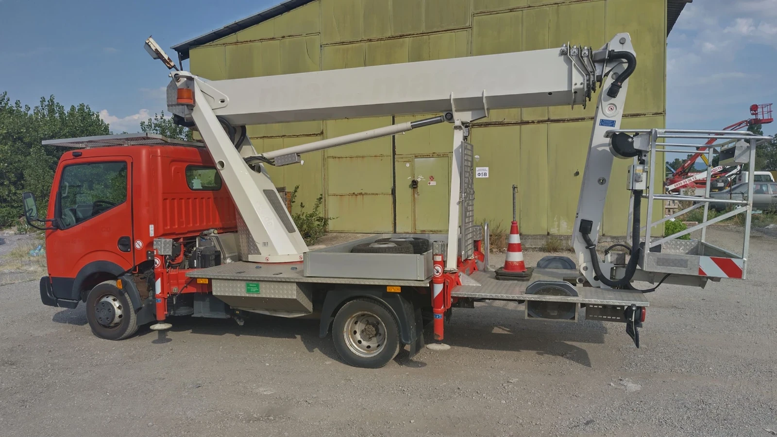 Автовишка Друга марка Palfinger P210BK, снимка 1