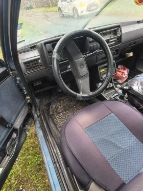 VW Golf - 1500 € / 2933.74 лв. - 68918104 4