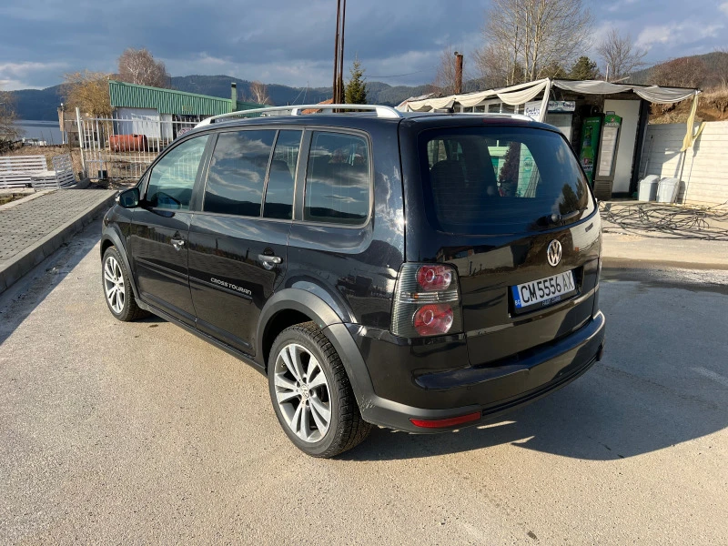 VW Touran Cross, снимка 7 - Автомобили и джипове - 47384990