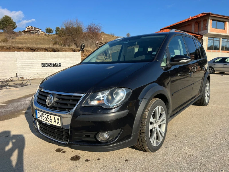 VW Touran Cross, снимка 1 - Автомобили и джипове - 47384990