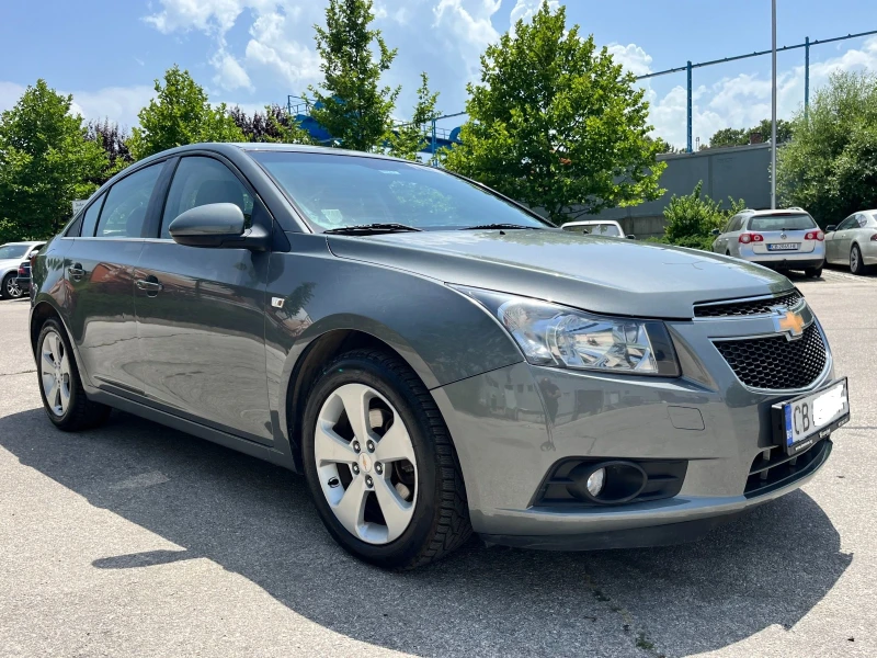 Chevrolet Cruze, снимка 1 - Автомобили и джипове - 47094527