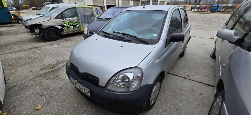 Toyota Yaris, снимка 1 - Автомобили и джипове - 48129551