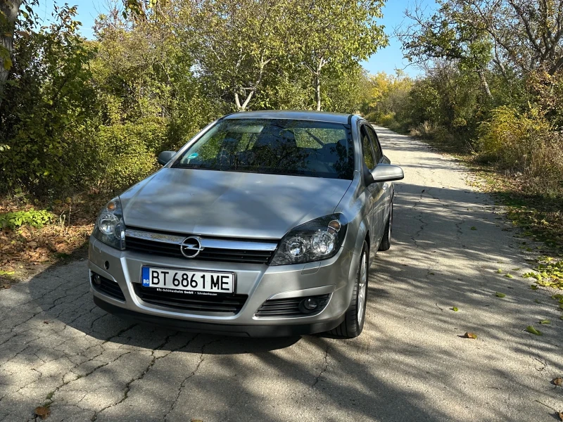 Opel Astra 1.8, снимка 3 - Автомобили и джипове - 51542935