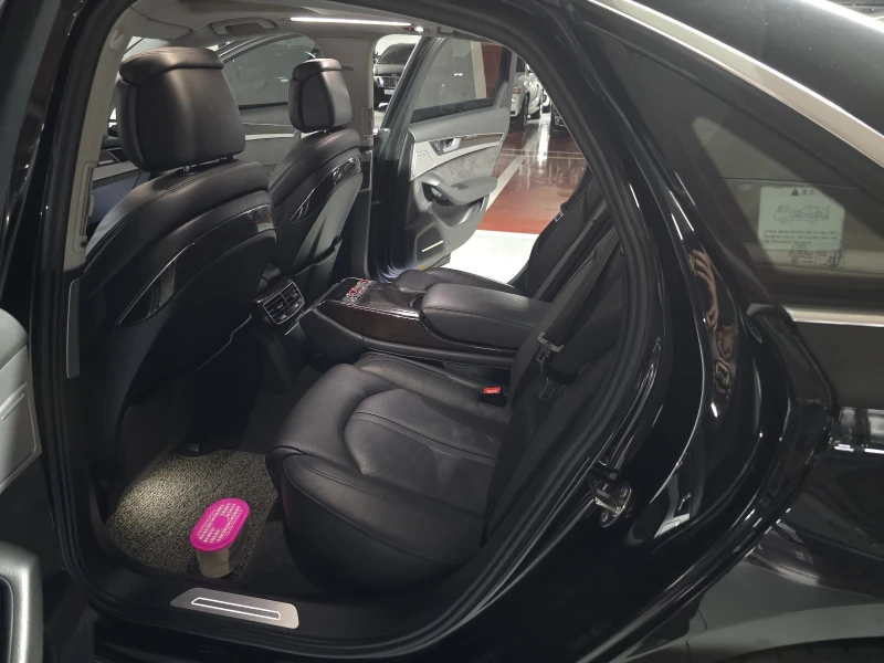Audi A8 4.2 TDI ОЧАКВАН ВНОС - ПЕРФЕКТНА, снимка 9 - Автомобили и джипове - 52164352