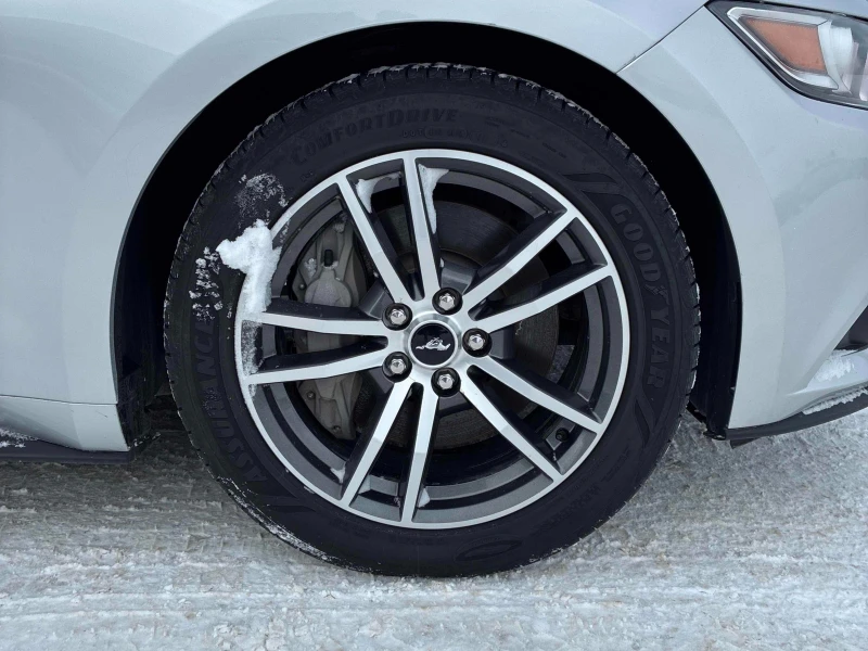 Ford Mustang GT * * АВТОМАТИК * * CARFAX * * АВТО КРЕДИТ * * , снимка 6 - Автомобили и джипове - 52793802