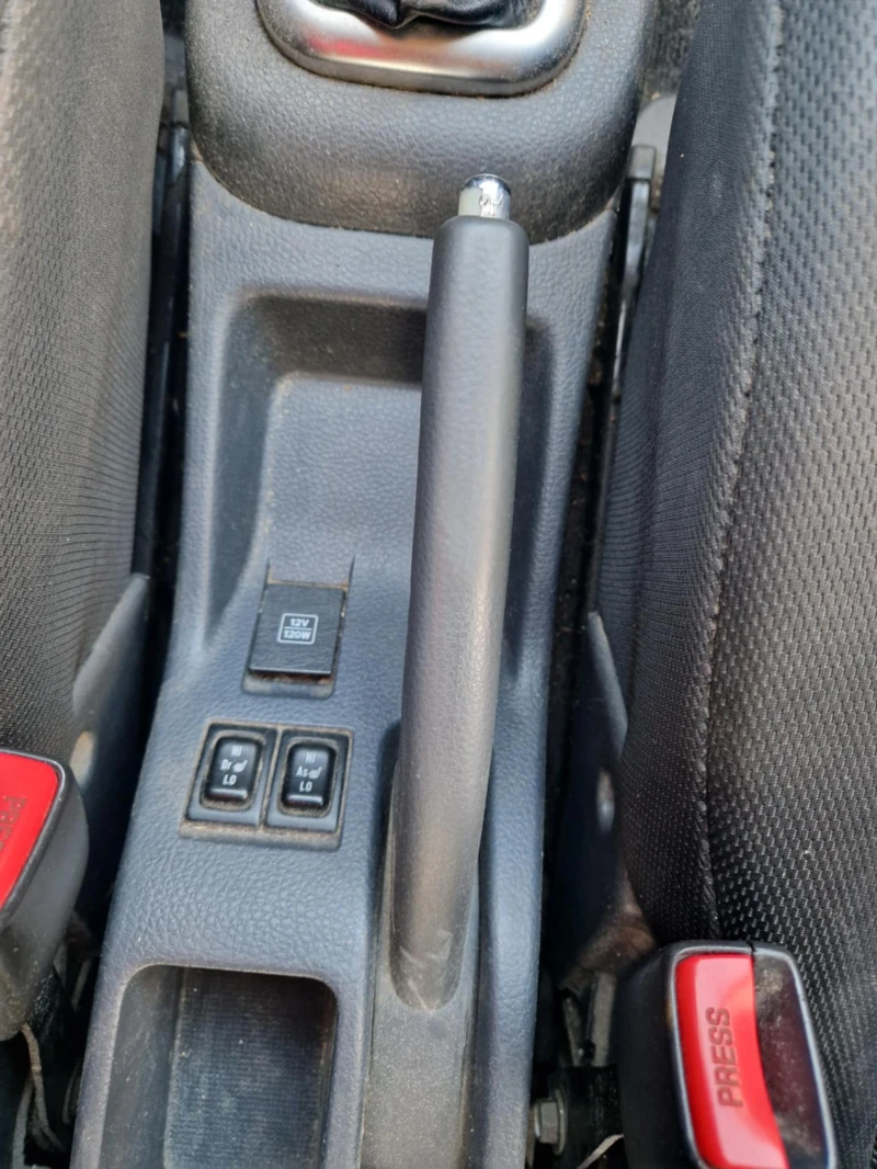 Suzuki Liana, снимка 6 - Автомобили и джипове - 53134574