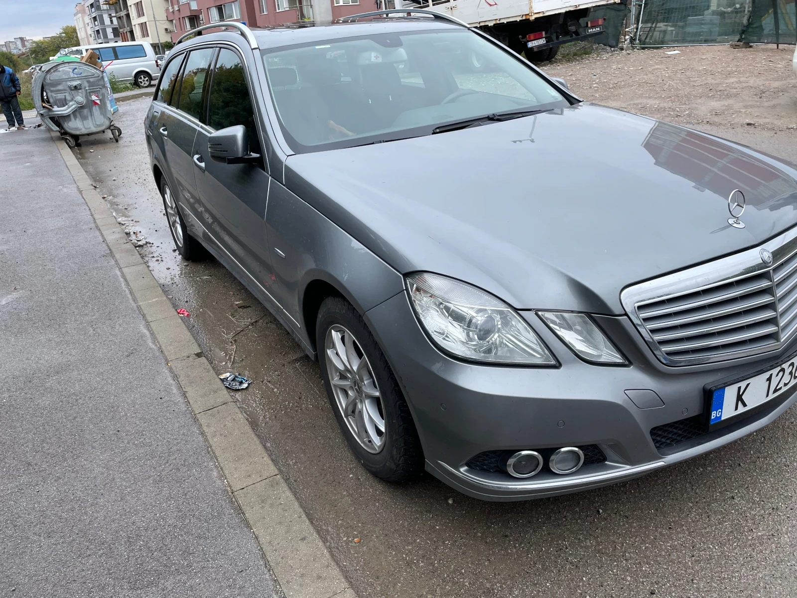 Mercedes-Benz E 200  - изображение 3