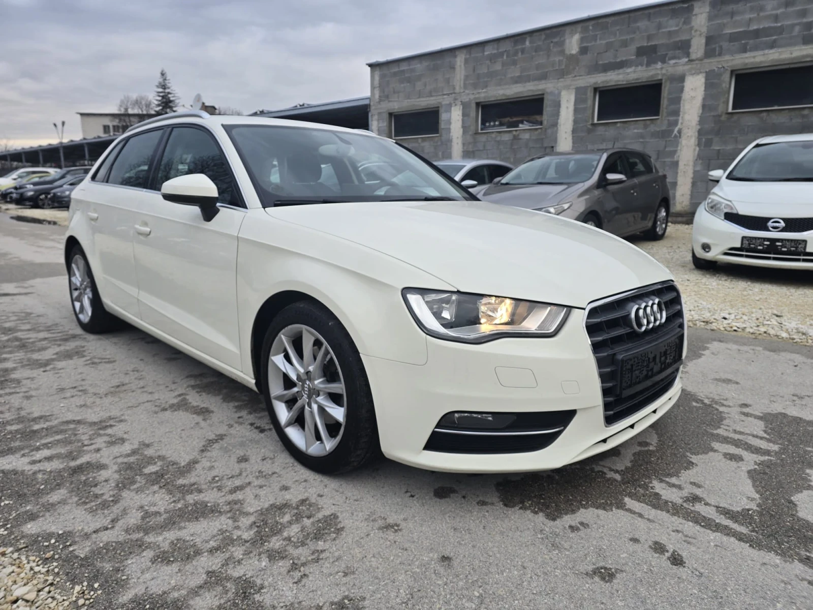 Audi A3 Sportback - 2.0TDI - 150к.с. - изображение 2