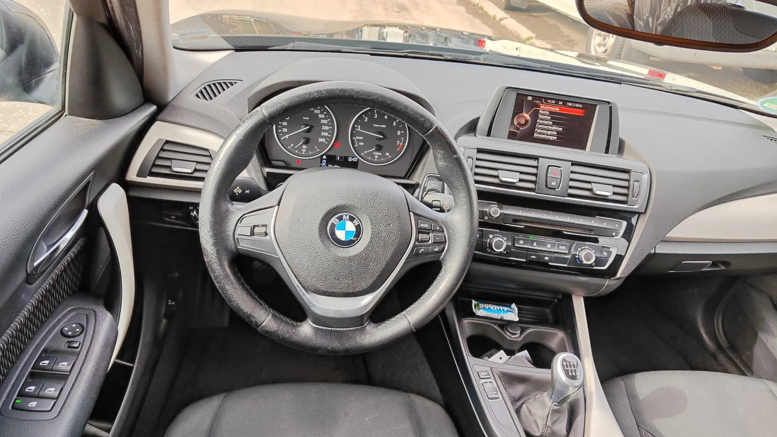 BMW 118 1.8i Германия Facelift  | Mobile.bg — изображение 12