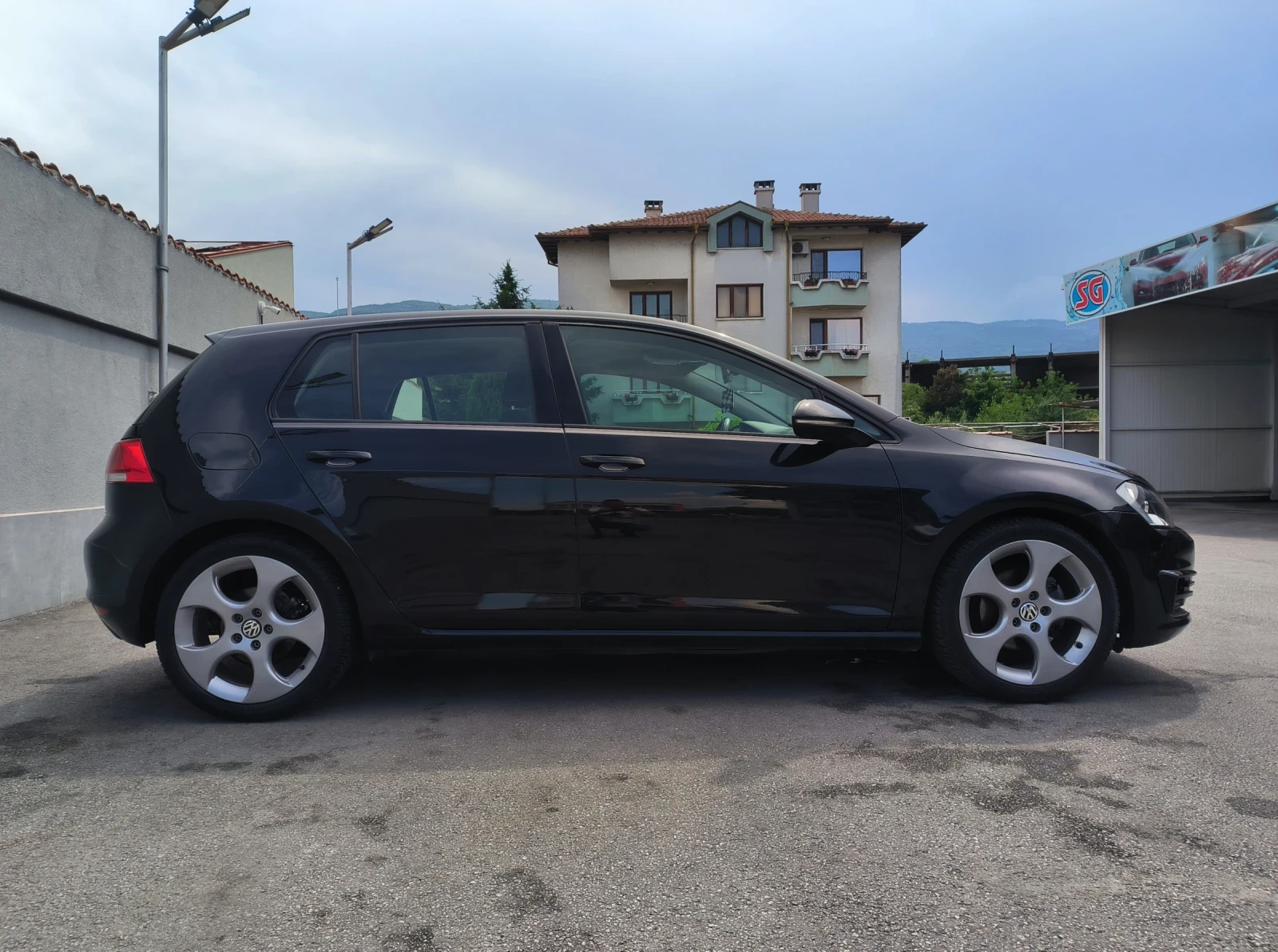 VW Golf 1.6TDI HighLine  - изображение 3