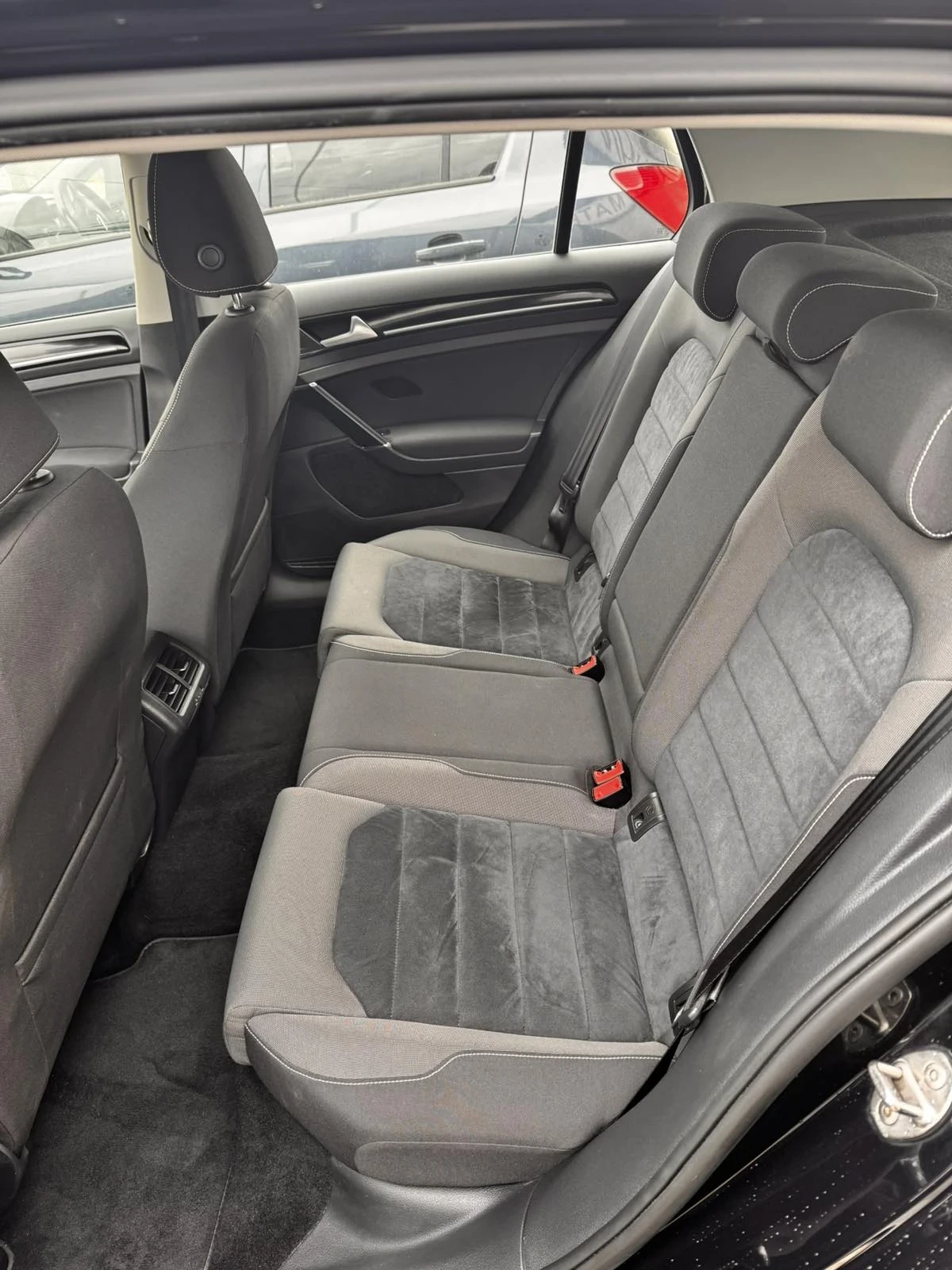 VW Golf 1.6TDI HighLine  - изображение 10