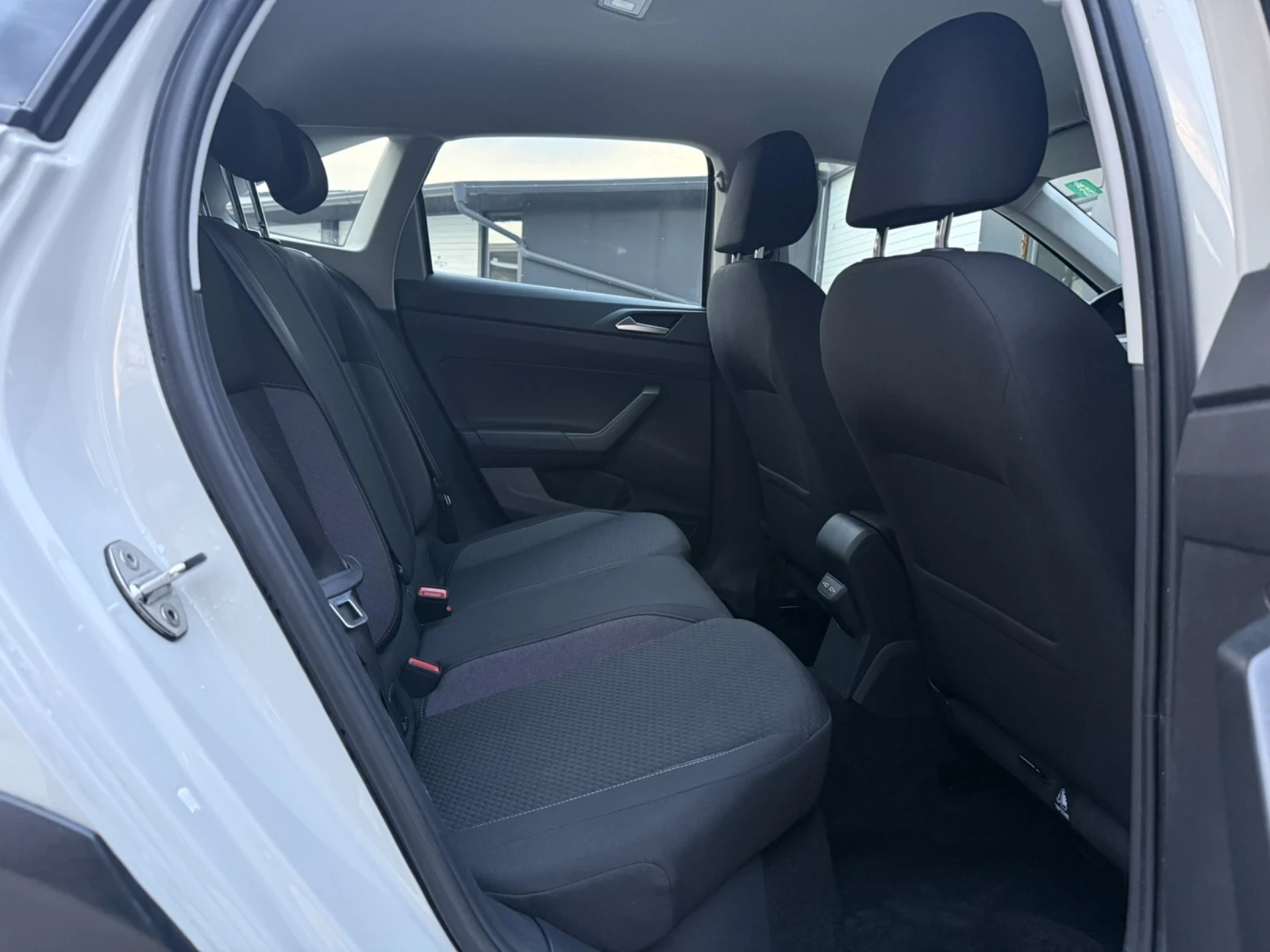 VW Taigo 1.0 TSI 110 hp EU6 SALE | Mobile.bg — изображение 13
