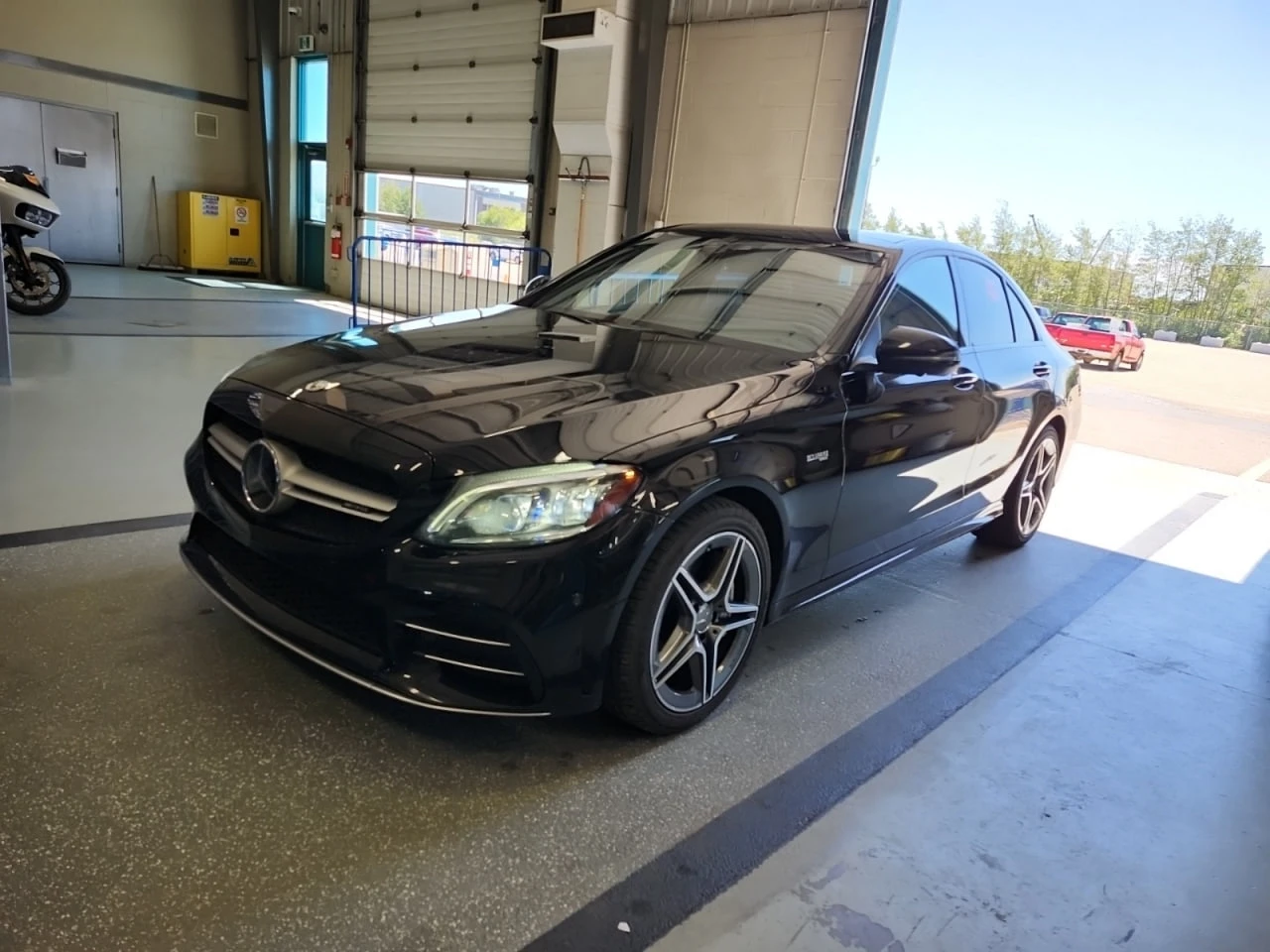 Mercedes-Benz C 43 AMG * CARFAX * АВТО КРЕДИТ * ЦЕНА ДО БГ! - изображение 2