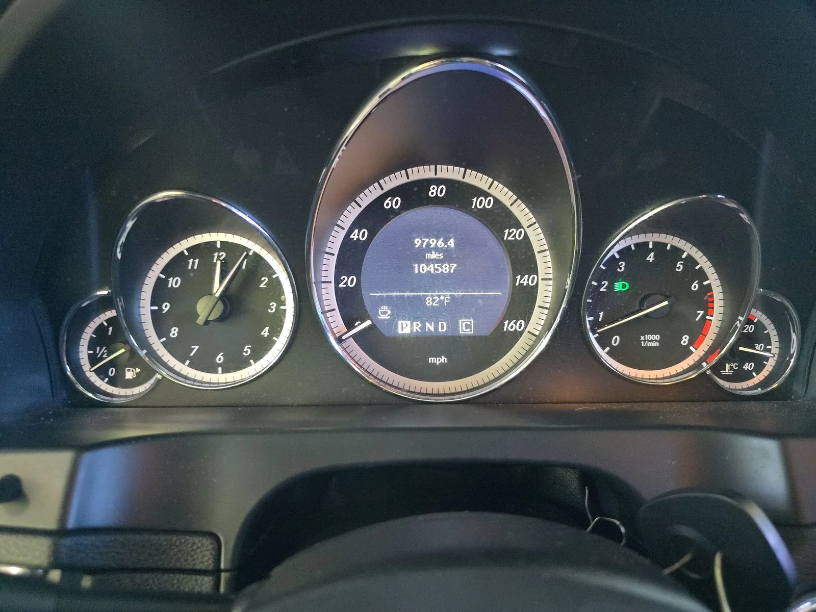 Mercedes-Benz E 500 AMG PACK* BI-XENON* KEYLESS GO* HARMAN* ПАМЕТ - изображение 8