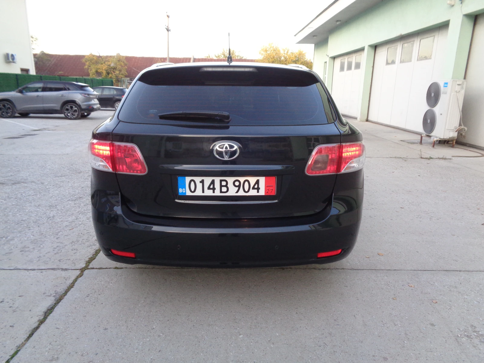 Toyota Avensis 1.8-16V-ШВЕЙЦАРИЯ-АВТОМАТИК-БАРТЕР-ЛИЗИНГ | Mobile.bg — изображение 6