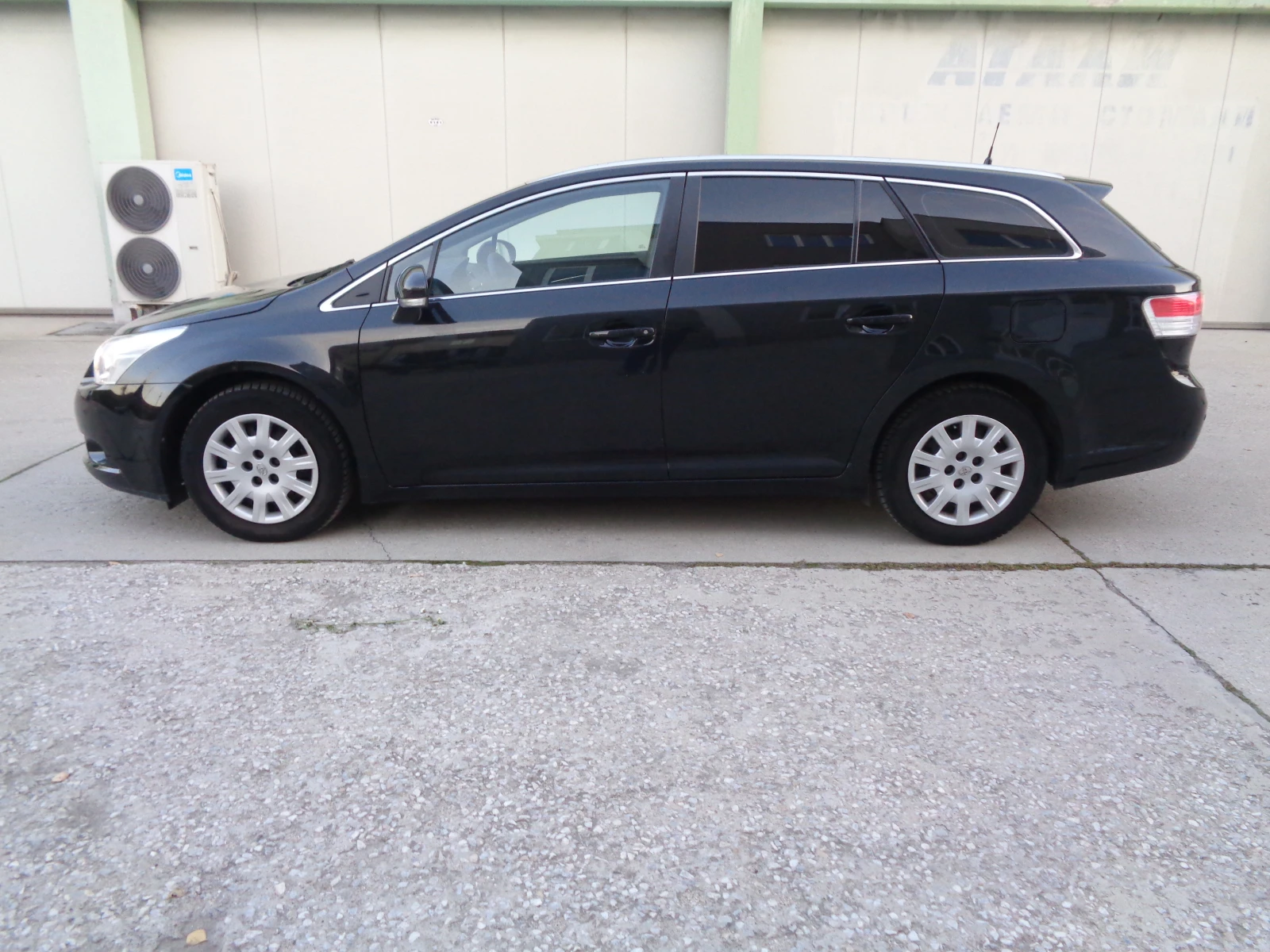 Toyota Avensis 1.8-16V-ШВЕЙЦАРИЯ-АВТОМАТИК-БАРТЕР-ЛИЗИНГ | Mobile.bg — изображение 7