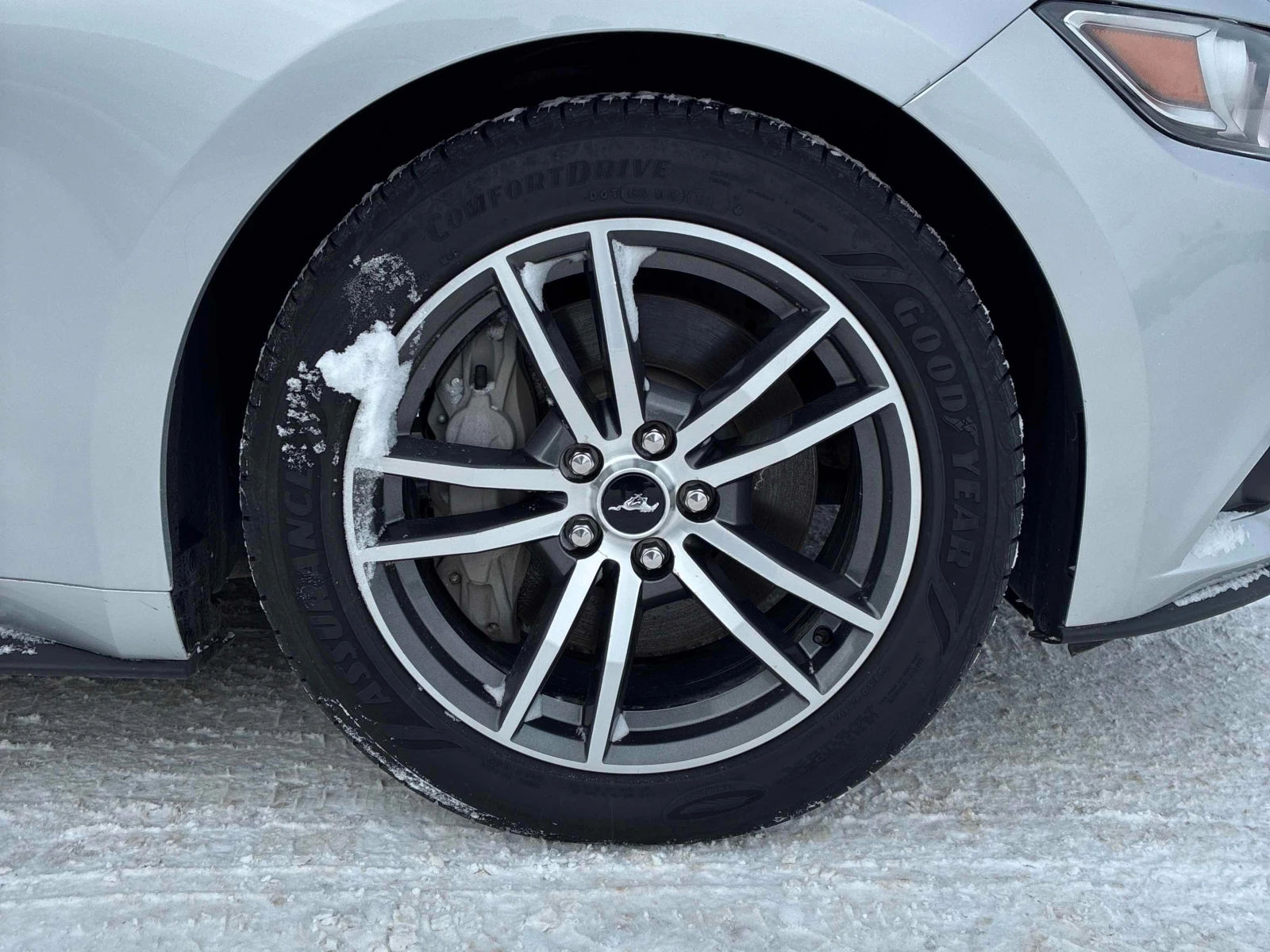 Ford Mustang GT * * ��������� * * CARFAX * * ���� ������ * *  | Mobile.bg � ����������� 6