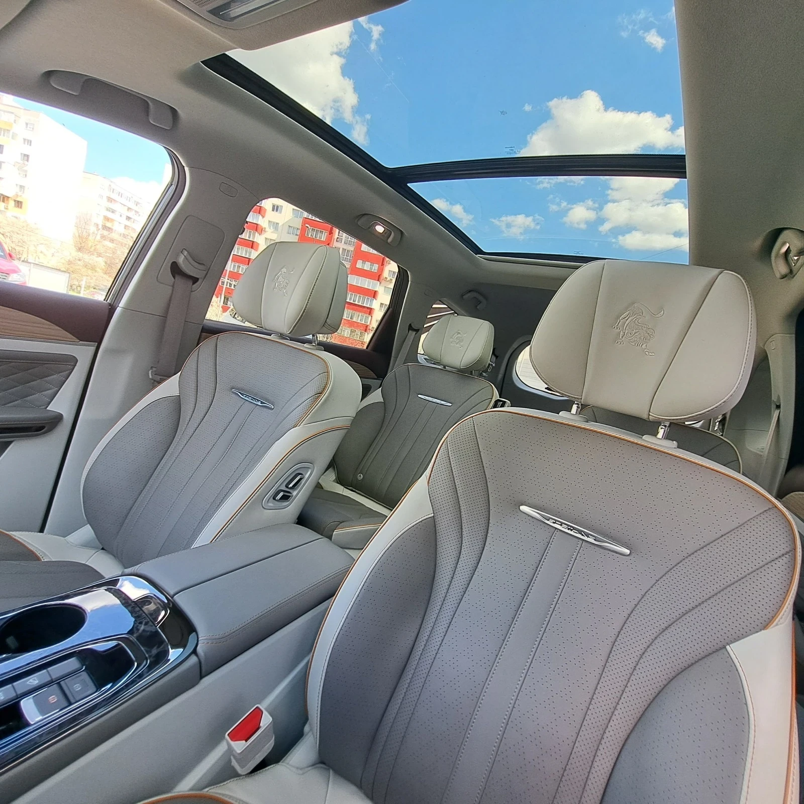 DONGFENG M4-YACHT 1.5 T, снимка 13 - Автомобили и джипове - 53910342