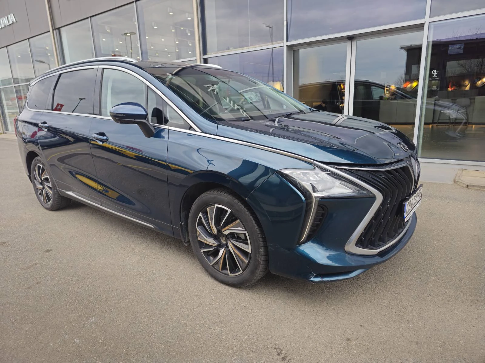 DONGFENG M4-YACHT 1.5 T, снимка 4 - Автомобили и джипове - 53910342