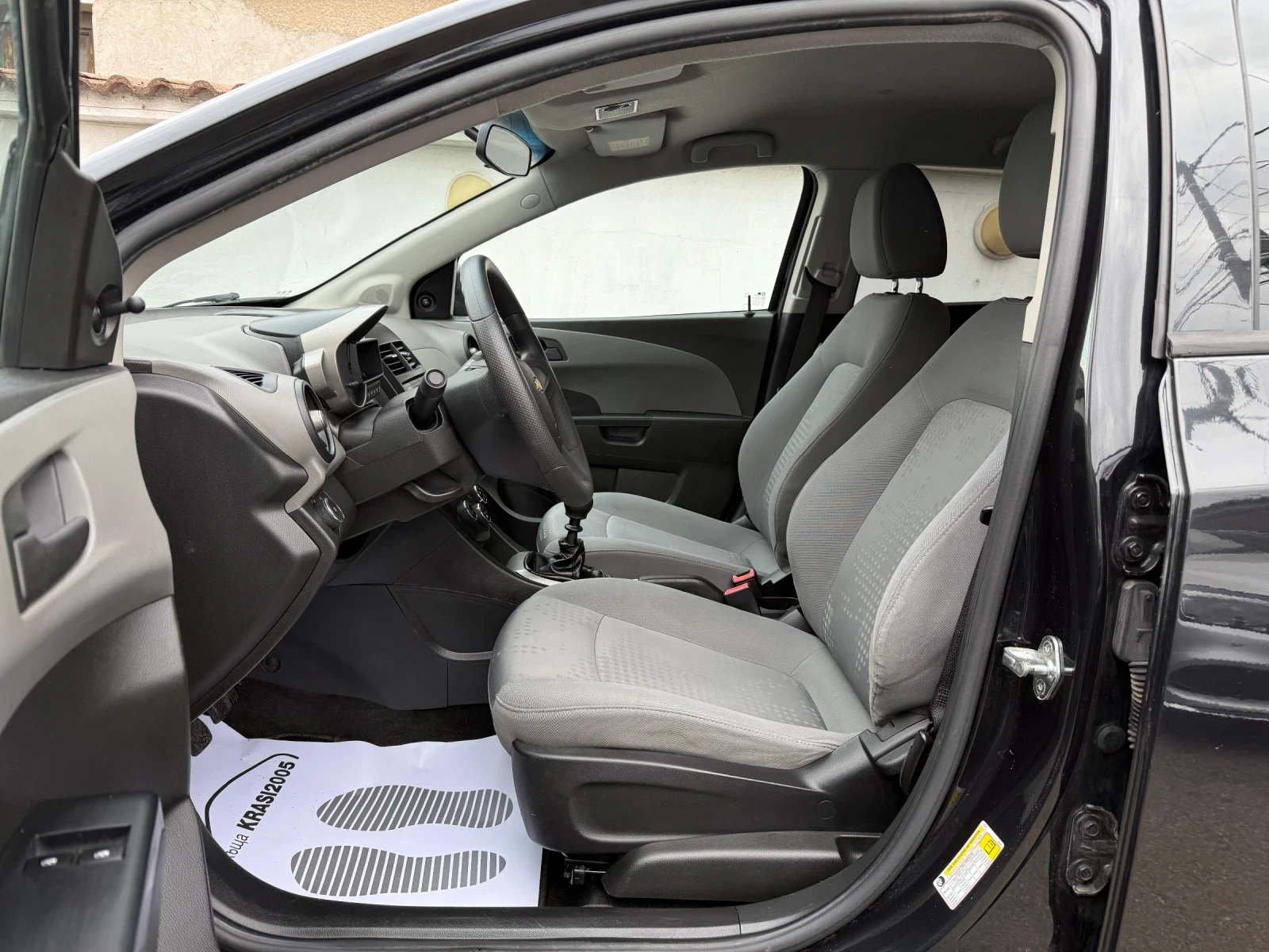 Chevrolet Aveo 1.2I, снимка 7 - Автомобили и джипове - 53917817