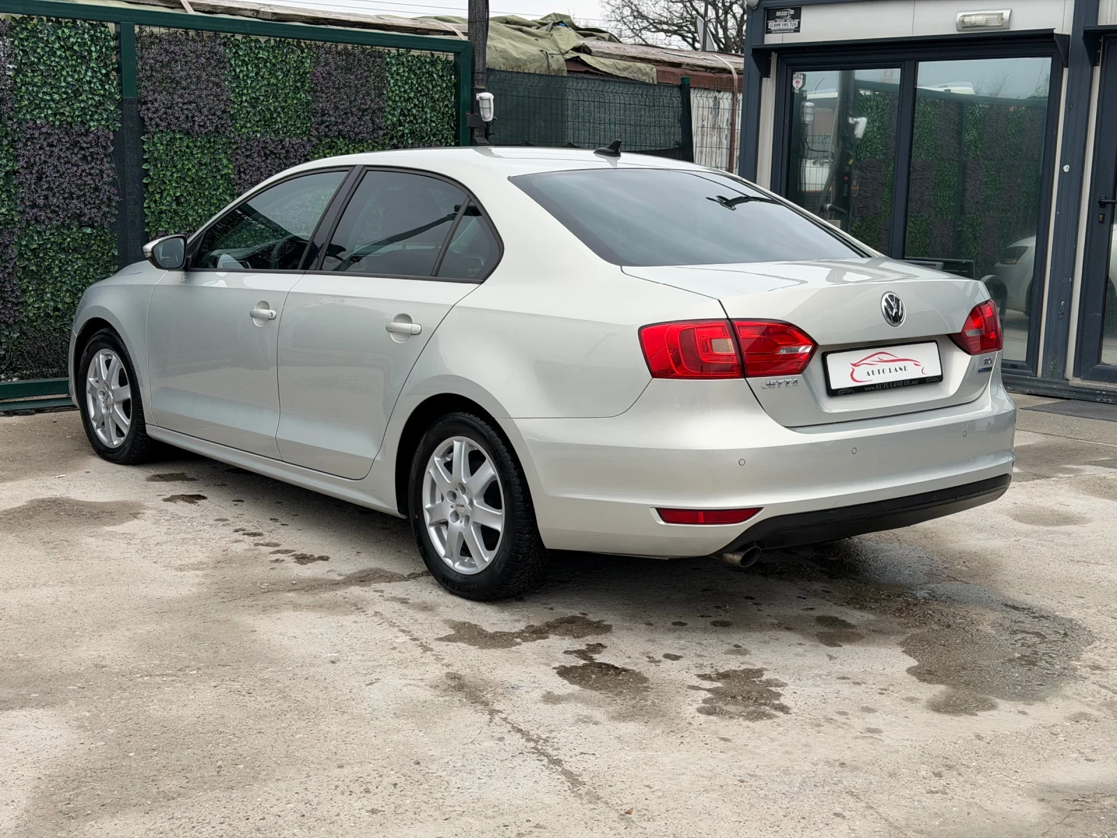 VW Jetta AVTOMAT/NAVI/СОБСТВЕН ЛИЗИНГ, снимка 5 - Автомобили и джипове - 54165549