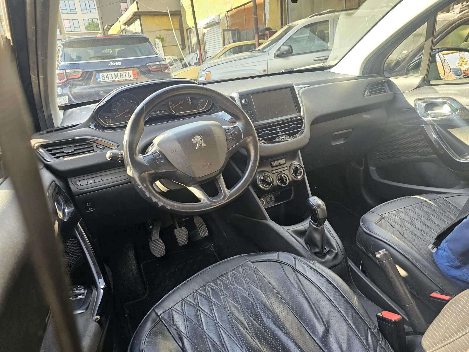 Peugeot 208 1.4HDI, снимка 3 - Автомобили и джипове - 54611849